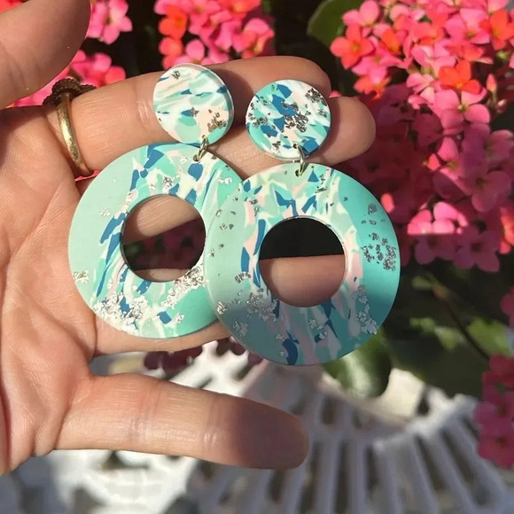 Ombre Light Blue Earrings - Picture 5 of 6